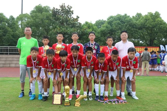 曼奇尼：曼城无罪，双重合同问题不关我事